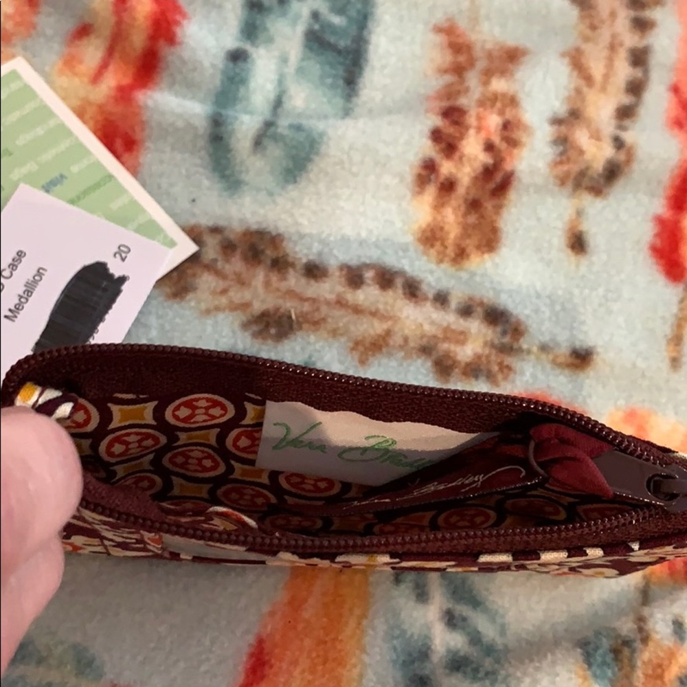 Zip ID CASE - Picture 2 of 2